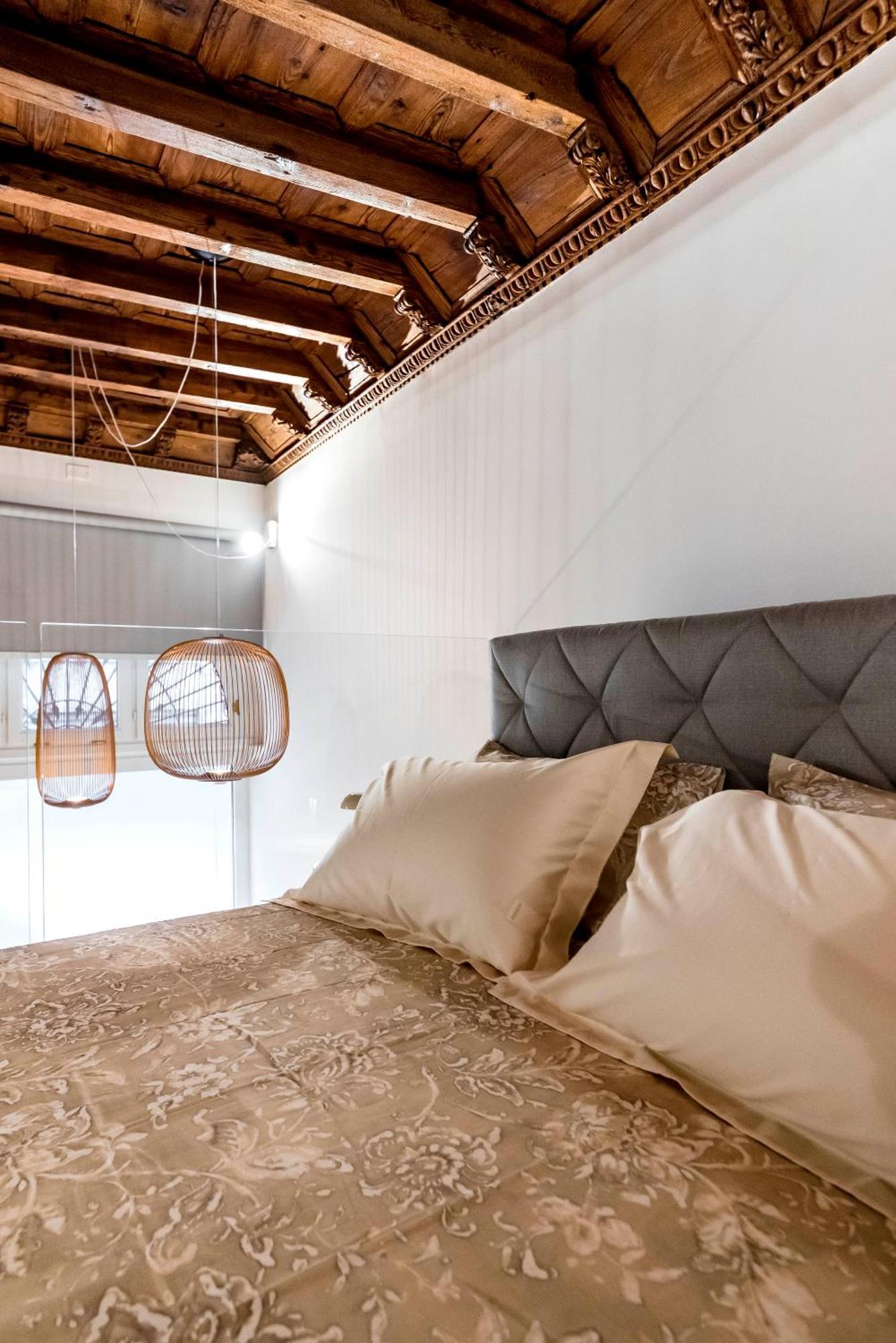 Dream Suites Milano Duomo Экстерьер фото