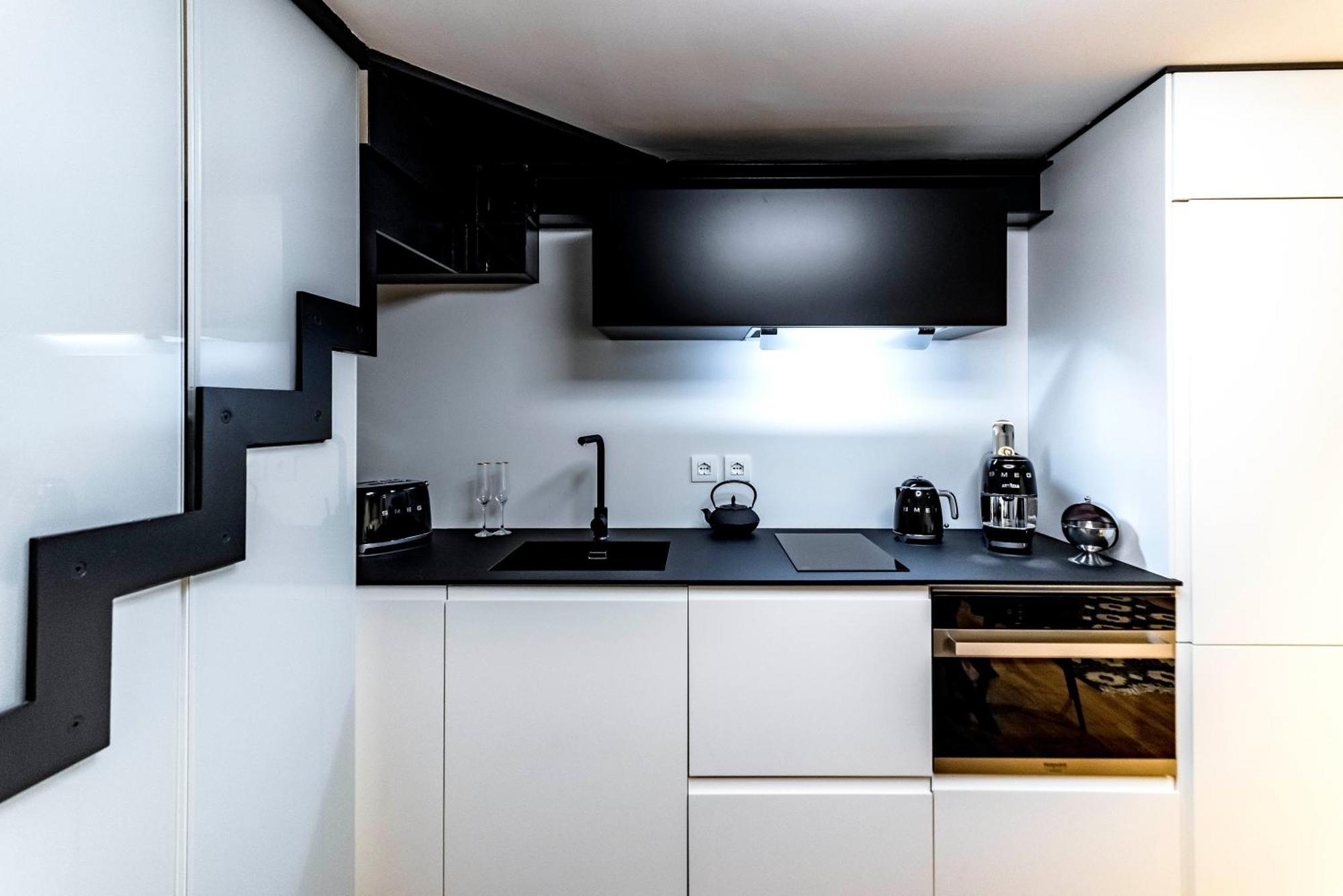 Dream Suites Milano Duomo Экстерьер фото